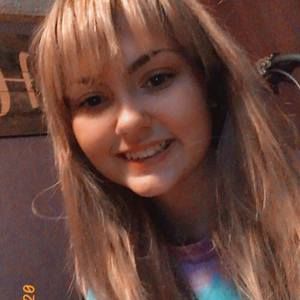 Meet your Posher, Haliey